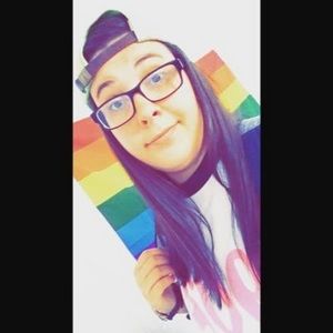 Meet your Posher, Linsey